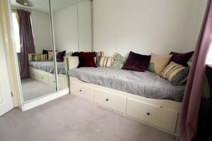 Bedroom- click for photo gallery